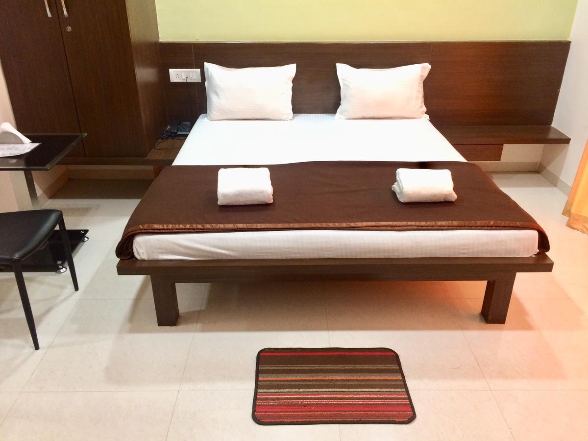 Hotel Shiva'S Inn Trimbak Bagian luar foto