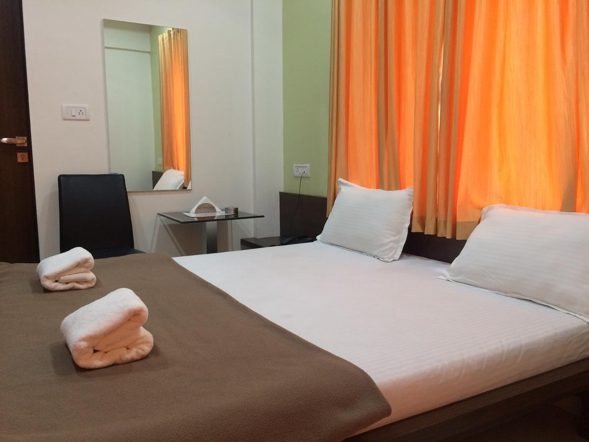 Hotel Shiva'S Inn Trimbak Bagian luar foto
