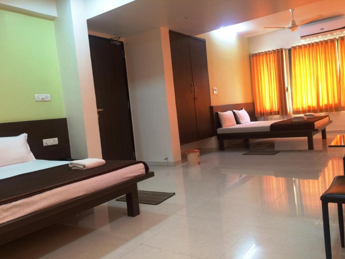 Hotel Shiva'S Inn Trimbak Bagian luar foto