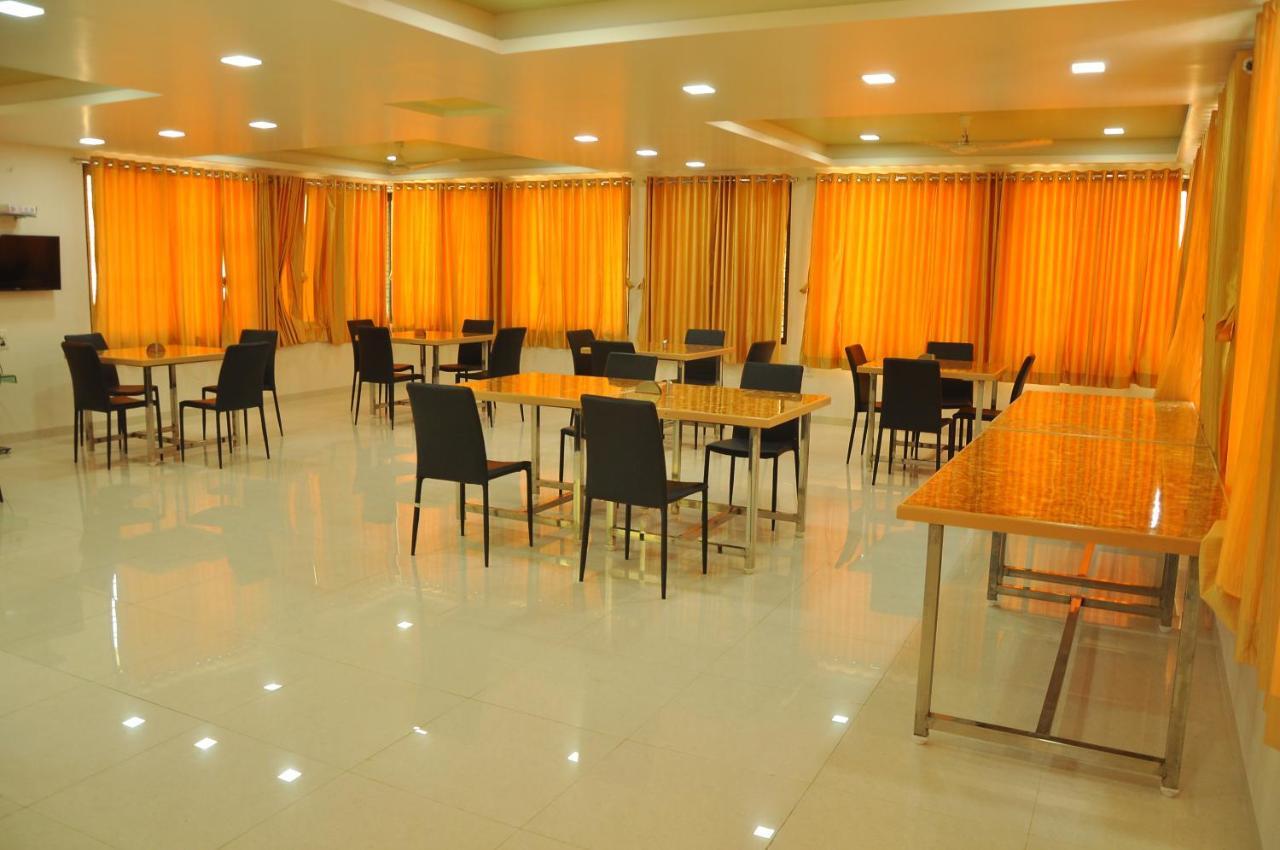 Hotel Shiva'S Inn Trimbak Bagian luar foto